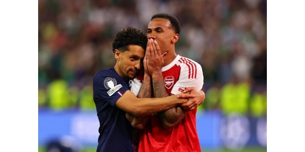 Tunteenilmaisuja Arsenalin tappion jälkeen Tunteenilmaisuja Arsenalin tappion jälkeen